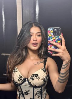 Aadhya - escort in Ahmedabad Photo 1 of 5