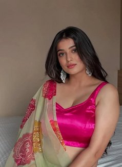 Aadhya - escort in Chennai Photo 3 of 4