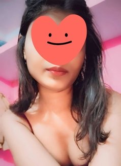 Aadhya - escort in Noida Photo 1 of 3