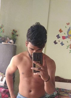 Aadi - Acompañantes masculino in Mumbai Photo 3 of 4