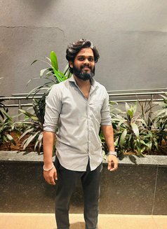 Aadi - Acompañantes masculino in Mumbai Photo 4 of 4