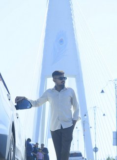 Aadi - Acompañantes masculino in Rajkot Photo 1 of 5