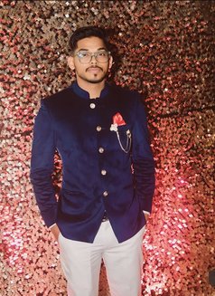 Aadil 8inch Mbull - Male escort in Faridabad Photo 2 of 6