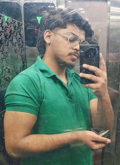 Aadil 8inch Mbull - Male escort in Faridabad Photo 4 of 6