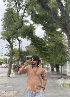 Aaditya Singh - Acompañantes masculino in Kathmandu Photo 1 of 2