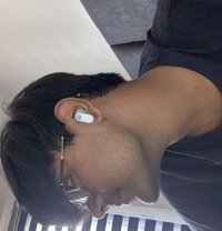 Aadityaa - Acompañantes masculino in Ghaziabad