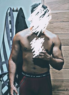 Aahaan Full Satisfy Guarantee - Male escort in Muzaffarpur Photo 1 of 2