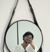 Vivaan - Acompañantes masculino in Kathmandu