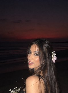 Aahana Dhawan - Transsexual escort in New Delhi Photo 21 of 22