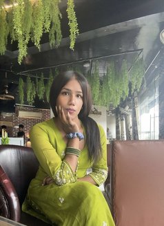 Aahat Noida - Acompañantes transexual in Gurgaon Photo 1 of 8