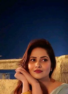Aakansha Pandey - escort agency in Mumbai Photo 10 of 14