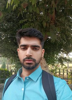 Aakash - Male escort in Gurgaon Photo 5 of 5