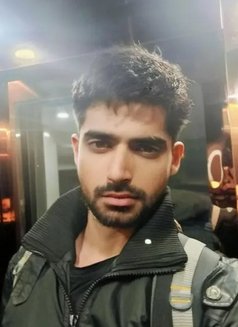 Aakash - Acompañantes masculino in Gurgaon Photo 5 of 8