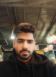 Aakash - Acompañantes masculino in Gurgaon Photo 7 of 8