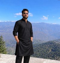 Aakash Sharma - Acompañantes masculino in New Delhi