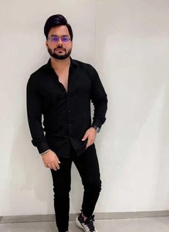 Aakash Sharma - Acompañantes masculino in New Delhi Photo 2 of 5