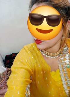 Hurry up for Meeting🦋Aakriti (Div🧶rce) - puta in New Delhi Photo 13 of 20