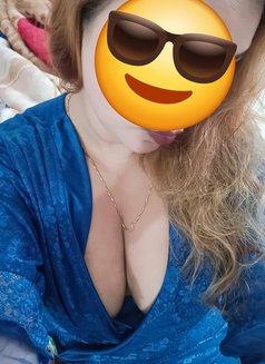 Hurry up for Meeting🦋Aakriti (Div🧶rce) - puta in New Delhi Photo 17 of 20