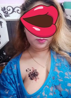 AAKRITI🫦(DIV🧶RCE) REALMEET & WEBCAM - puta in New Delhi Photo 22 of 29