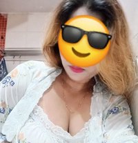Aakriti (Divorce) Girl Cam & Realmeet - escort in New Delhi