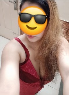 Aakriti (Divorce) Girl Cam & Realmeet - escort in New Delhi Photo 8 of 12
