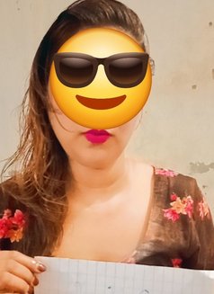 Aakriti (Divorce) Girl Cam & Realmeet - escort in New Delhi Photo 12 of 12