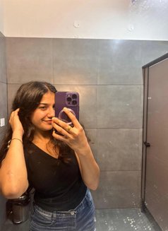 Aaliya - escort in Ahmedabad Photo 1 of 4
