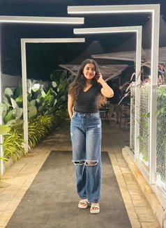 Aaliya - escort in Kolkata Photo 2 of 4