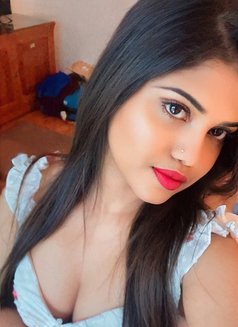 Aaliya - escort in Dubai Photo 7 of 7