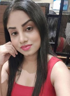 Aaliya - escort in Dubai Photo 3 of 7