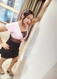 Vani singh - Transsexual escort in New Delhi Photo 5 of 14