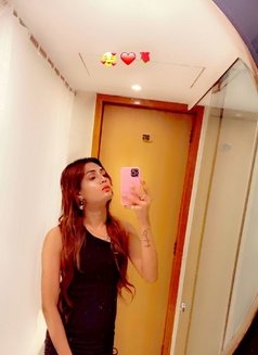 Aaliya Khan - Transsexual escort in Navi Mumbai Photo 2 of 7