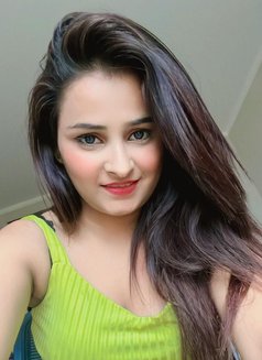 Aaliya Rastogi - escort in New Delhi Photo 5 of 12