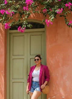 Aaliya Rastogi - escort in New Delhi Photo 12 of 12