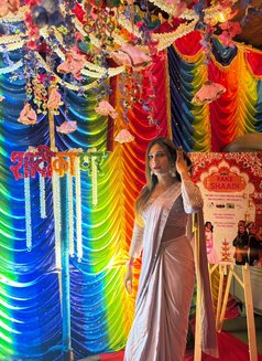 Aaliya shemale Navi mumbai kopkharne - Acompañantes transexual in Navi Mumbai Photo 17 of 18