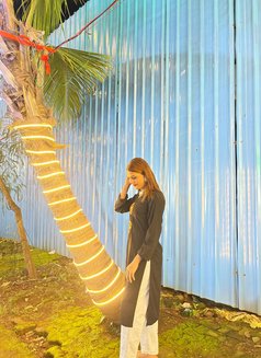 Aaliya shemale top bdsm in koparkhairne - Acompañantes transexual in Navi Mumbai Photo 16 of 23