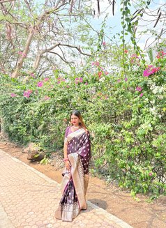 Aaliya Shemale Top - Transsexual escort in Navi Mumbai Photo 8 of 10