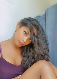 Aaliya - Transsexual adult performer in Colombo Photo 9 of 25