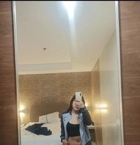 Aaliyah - puta in Manila
