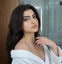 Aalya - escort in Maldives Photo 1 of 3