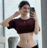 Aalya - escort in Maldives