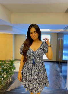 Aalya - escort in Maldives Photo 3 of 4