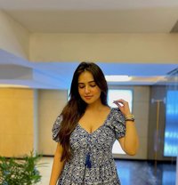 Aalya - puta in New Delhi