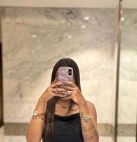 Divya best call girl service - escort in Prayagraj 