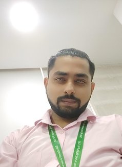 Aameer - Male escort in Mumbai Photo 5 of 6