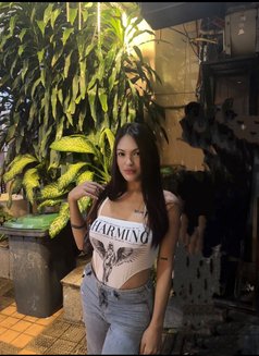 Aamirah in town - Transsexual escort agency in Manila Photo 7 of 7