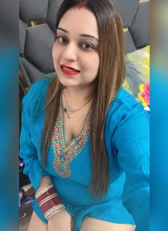 Aanchal Independent🥰 - escort in Surat Photo 2 of 9