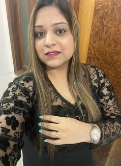 Aanchal Independent🥰 - escort in Surat Photo 6 of 9