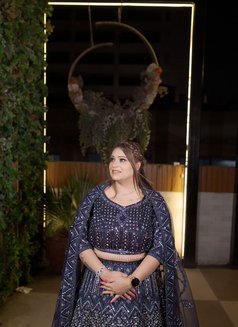 Aanchal Independent🥰 - escort in Surat Photo 8 of 9