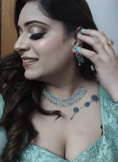 Aanchal Newly Wedded - puta in Vadodara Photo 5 of 5